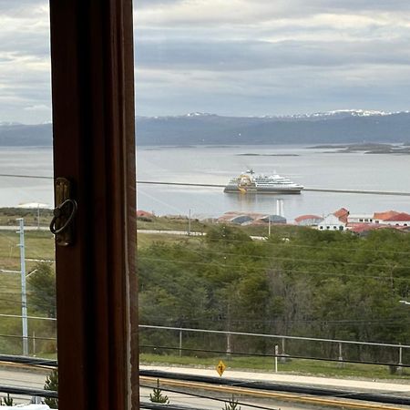 Mirando Al Canal Ushuaia Esterno foto