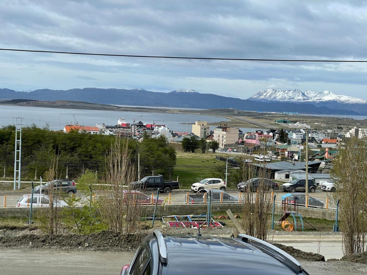 Mirando Al Canal Ushuaia Esterno foto